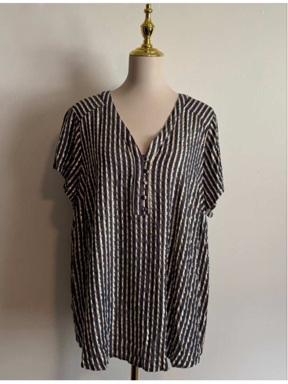 Women's Torrid Blouse Plus 3X Blue Black Gold Striped V-Neck Button Front Top